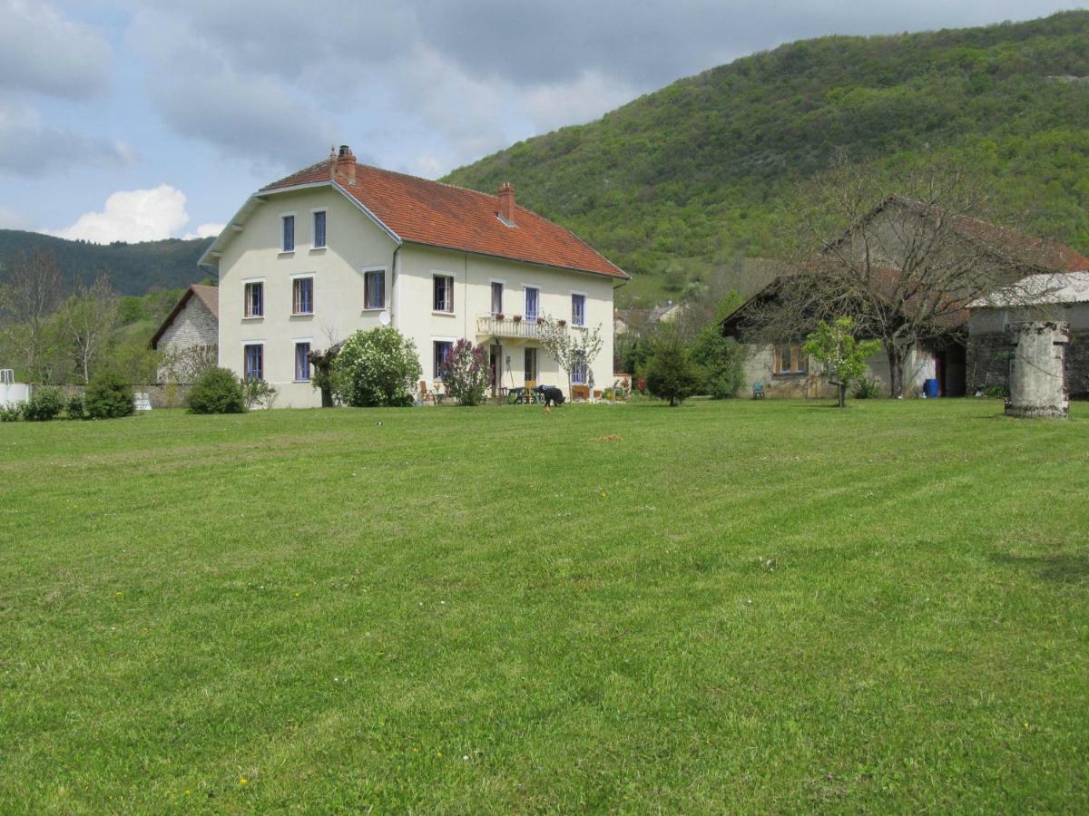 Goute La Vie Bed & Breakfast Marchamp ภายนอก รูปภาพ