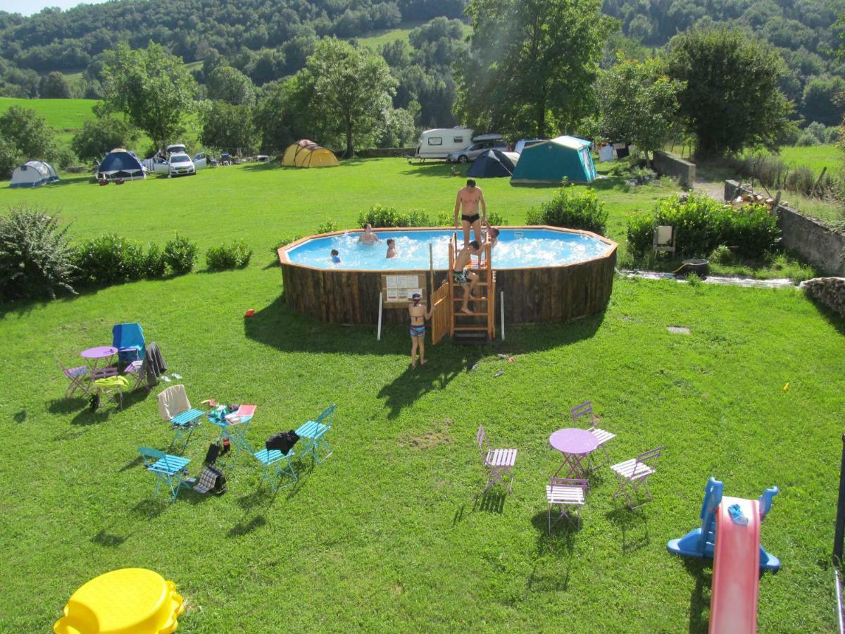 Goute La Vie Bed & Breakfast Marchamp ภายนอก รูปภาพ