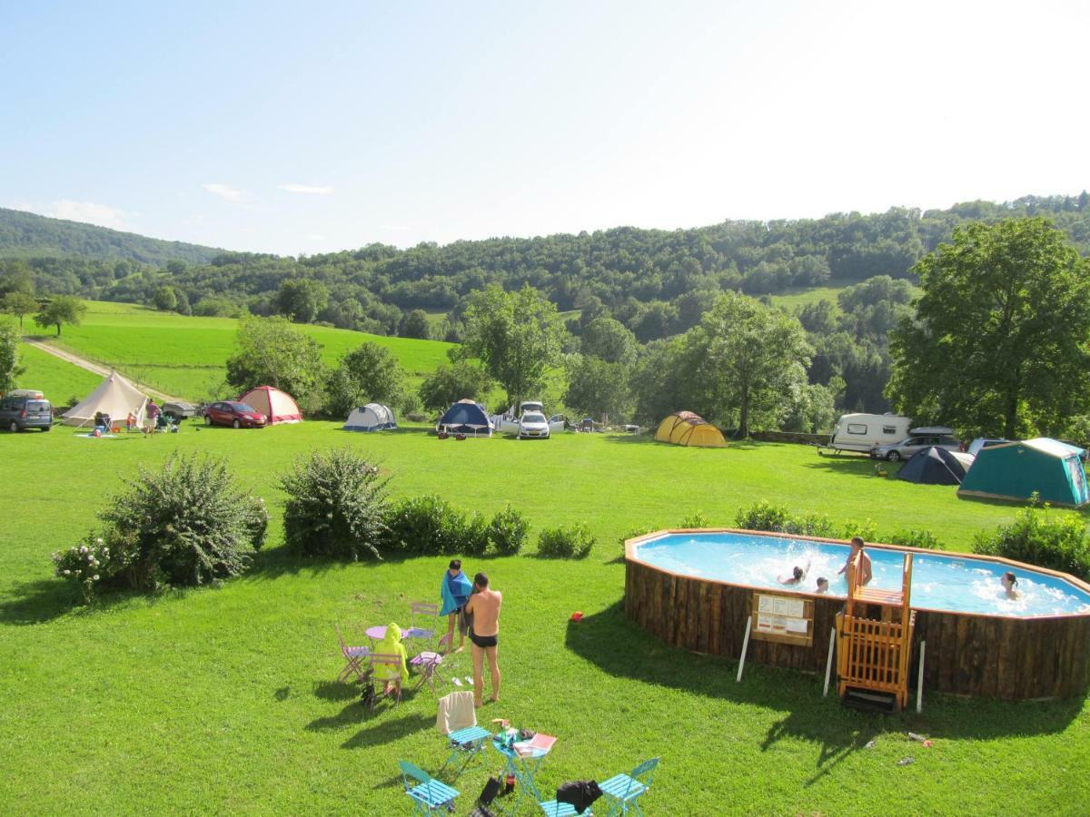 Goute La Vie Bed & Breakfast Marchamp ภายนอก รูปภาพ