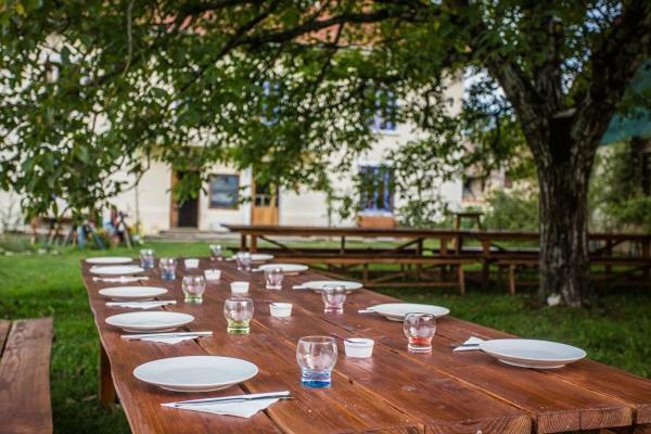 Goute La Vie Bed & Breakfast Marchamp ภายนอก รูปภาพ