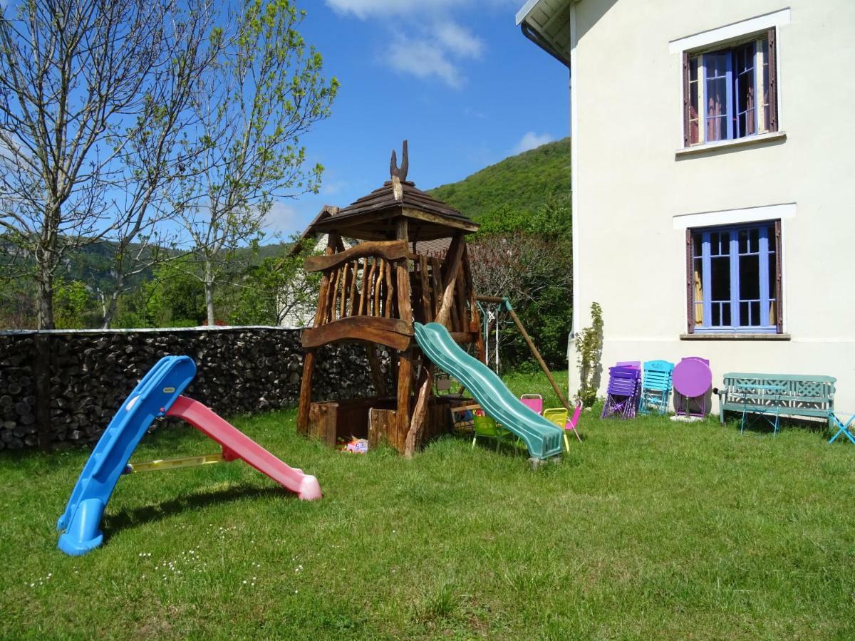 Goute La Vie Bed & Breakfast Marchamp ภายนอก รูปภาพ